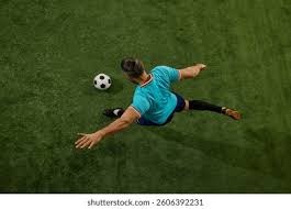 泽卡：瓦科的续约取决于他自己，但我希望明年能和他并肩作战