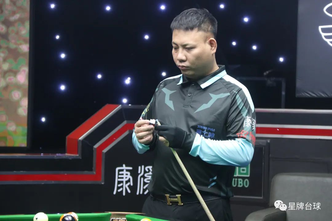 他在最后两 他在最后两